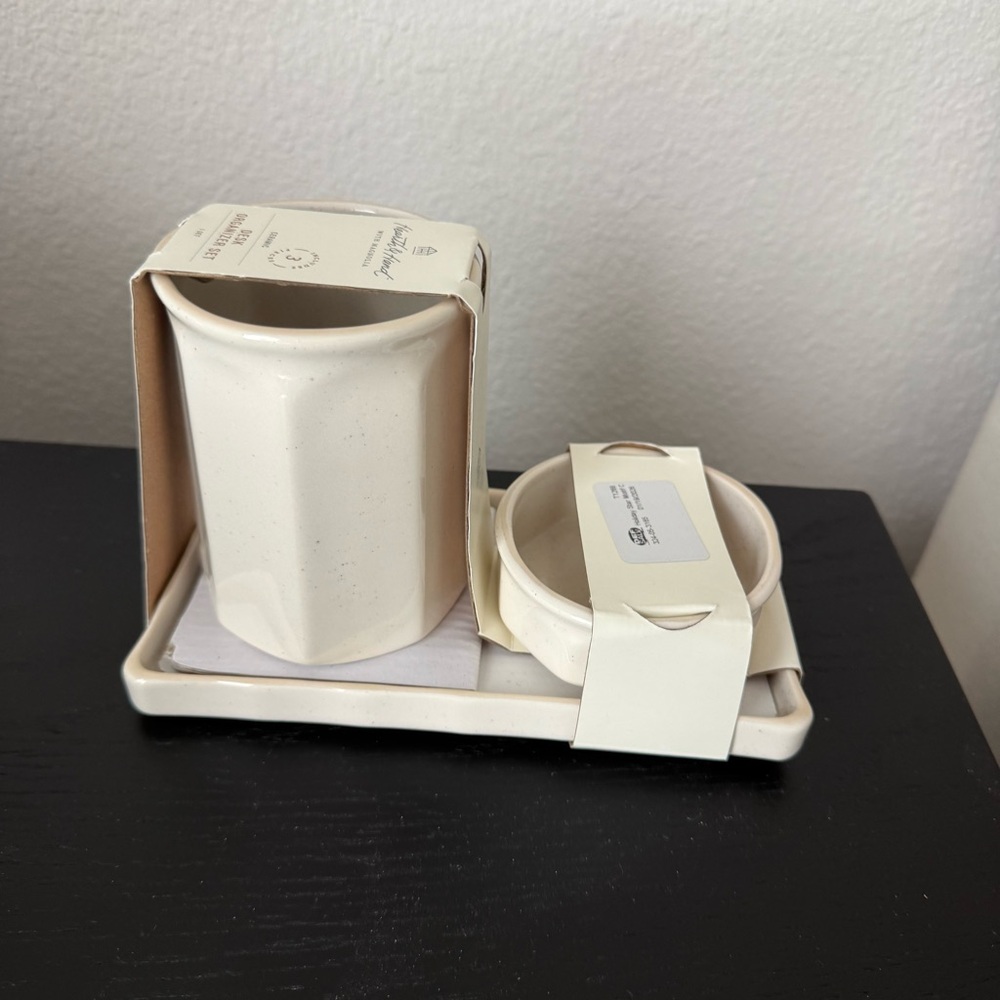 NWT Hearth & Hand Desk Organizer Ceramic - Picture 2 of 5